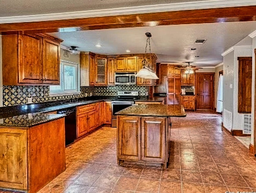 Kerrville-Project-12-min-1 kitchen remodel